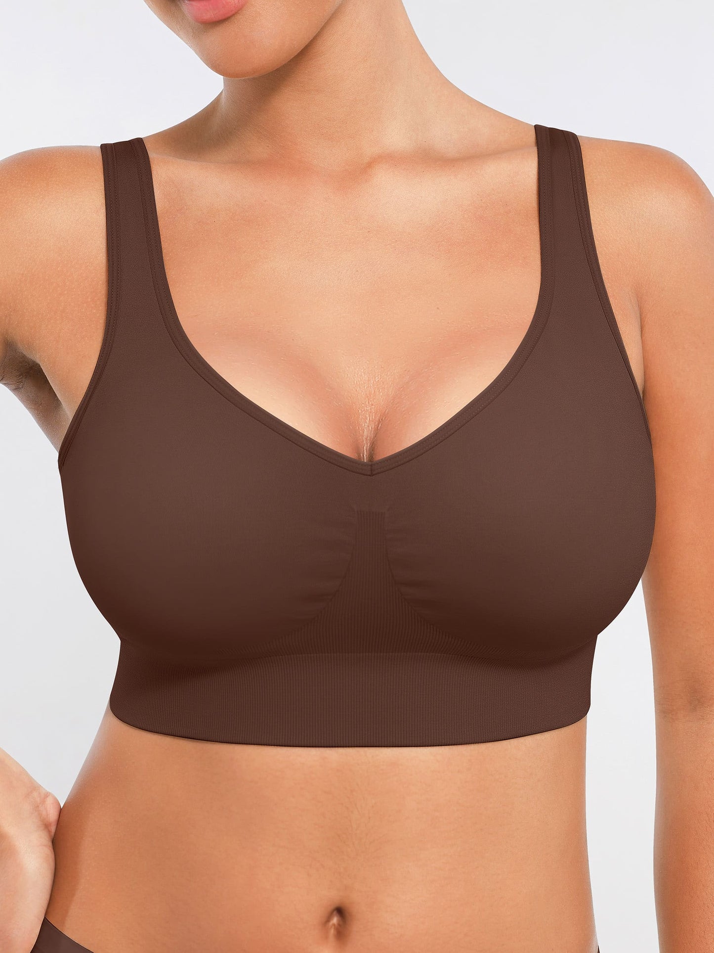 Seamless Comfort Bra with Smoothing Support and Adjustable Straps
