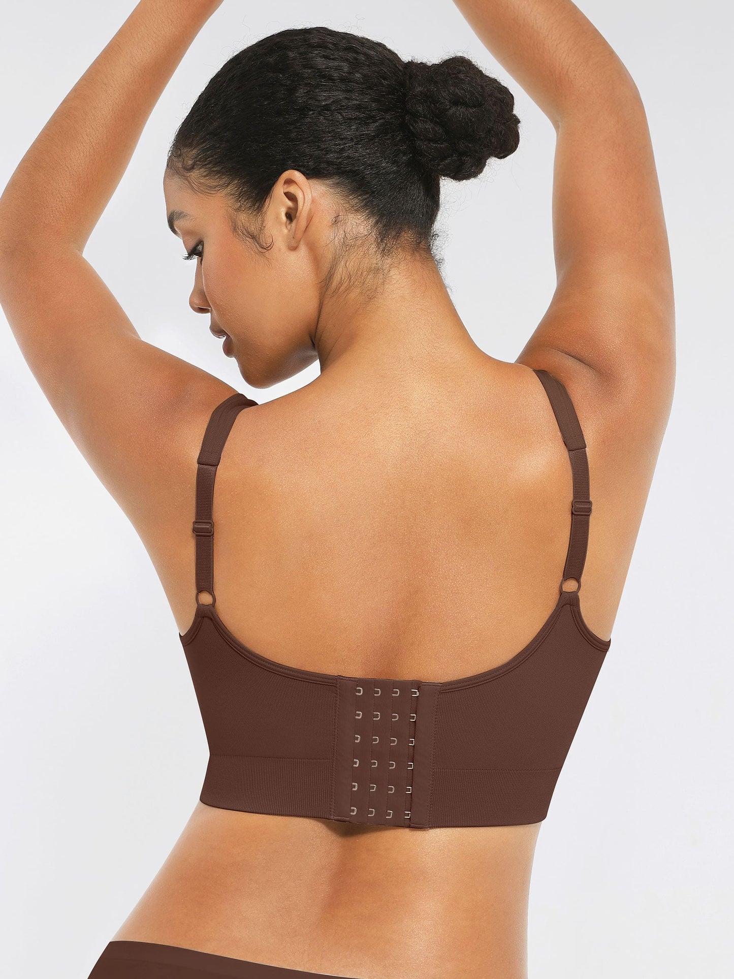 Seamless Comfort Bra with Smoothing Support and Adjustable Straps