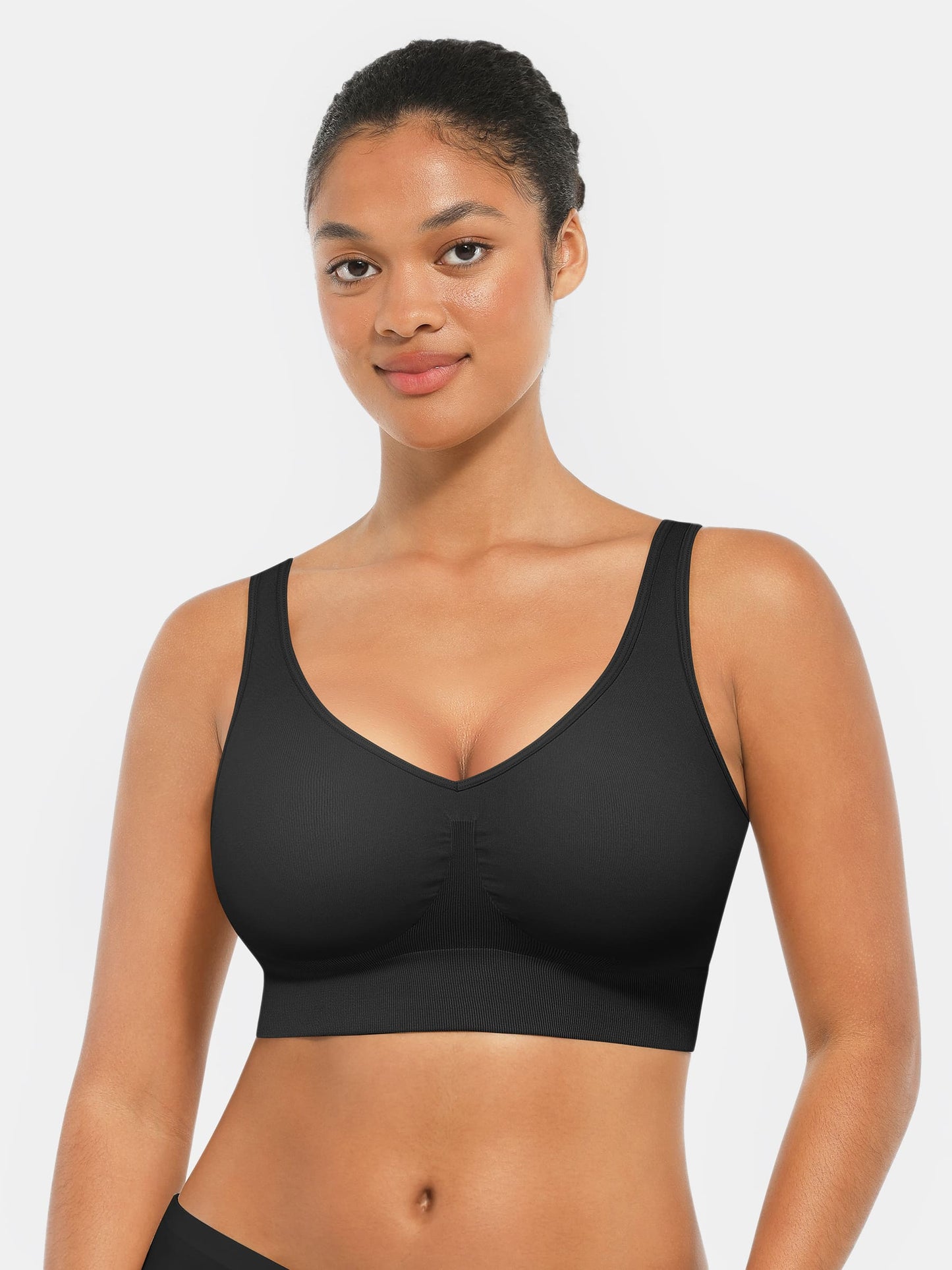 Seamless Comfort Bra with Smoothing Support and Adjustable Straps